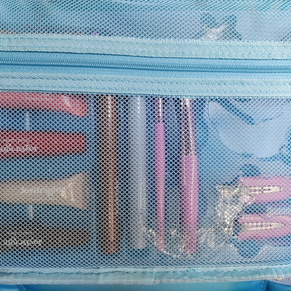 Ulta Beauty JoyBright Makeup Kit - Picture 7 of 9
